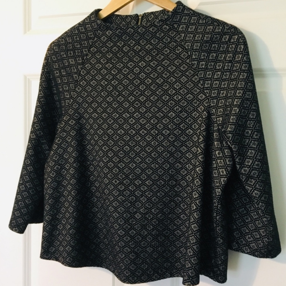 《 W5 》 Jackie O Sweater